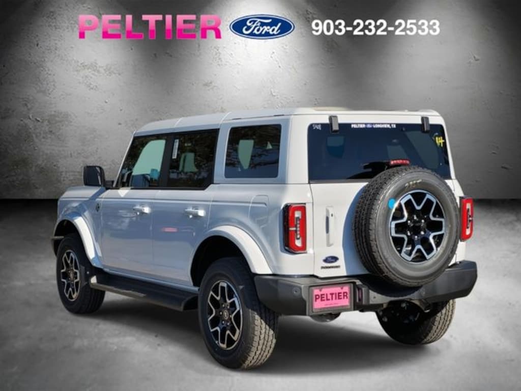 New 2025 Ford Bronco Outer Banks SUV