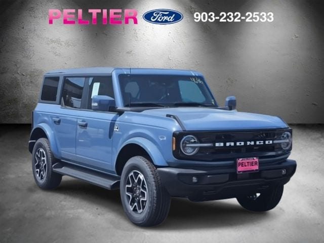 2025 Ford Bronco 4-Door Outer Banks's photo