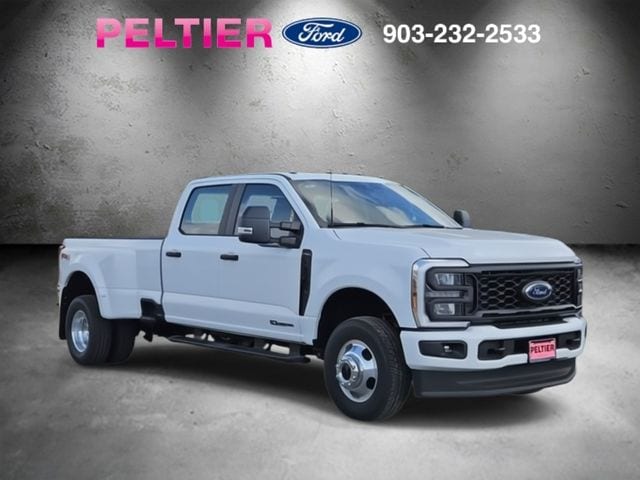2026 Ford F-350 Super Duty XL's photo
