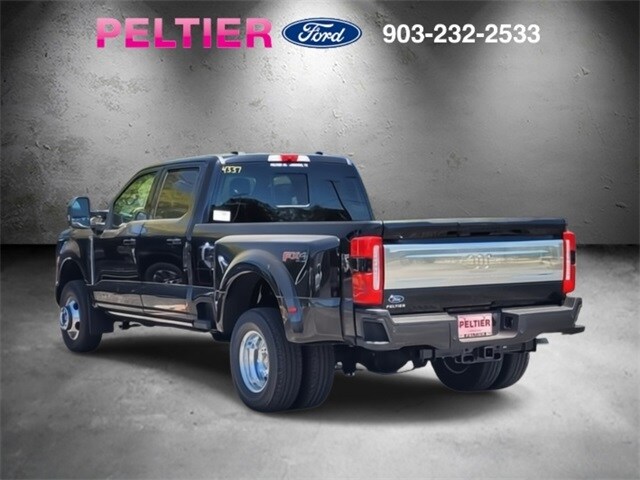 2025 Ford F-350 King Ranch photo 3