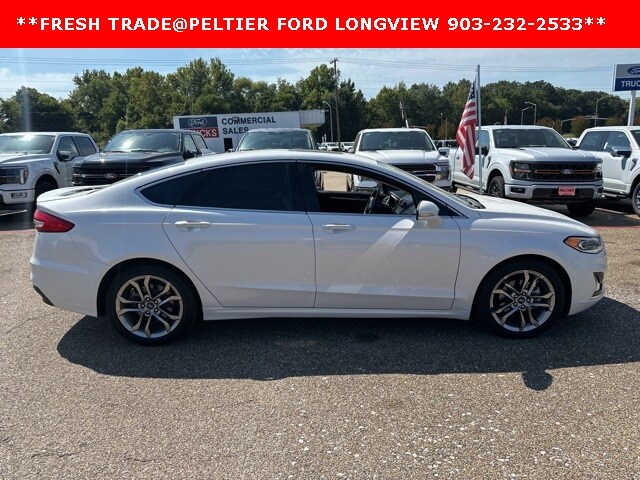 2020 Ford Fusion Hybrid Titanium photo 2