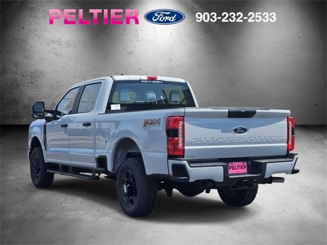 2025 Ford F-250 XL photo 3