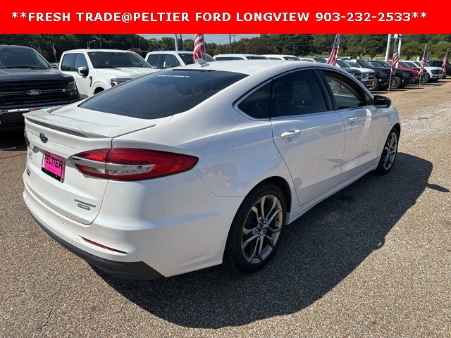 2020 Ford Fusion Hybrid Titanium photo 3