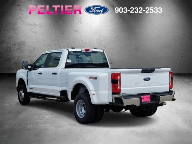 2025 Ford F-350 XL photo 2