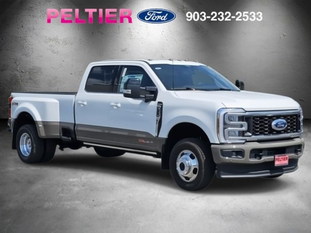 2026 Ford F-350 Super Duty King Ranch's photo