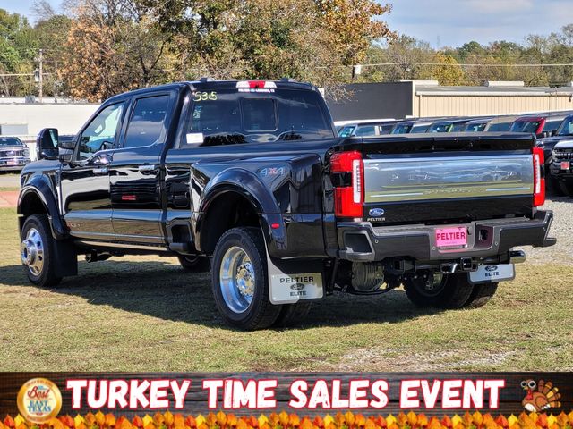 2026 Ford F-450 Platinum photo 3