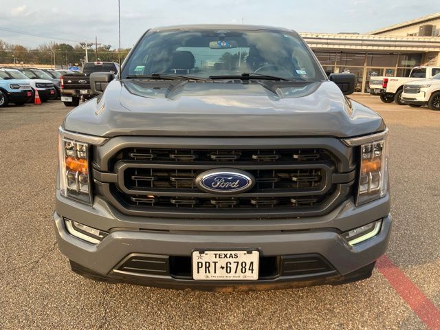 2021 Ford F-150 XLT photo 2
