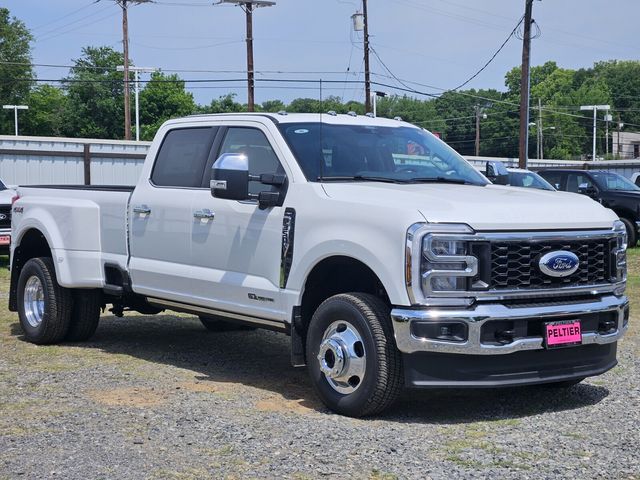 2026 Ford F-350 Lariat 4x4 Crew Cab 8' Box DRW's photo