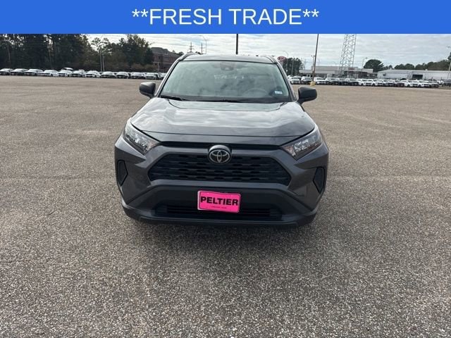 Used 2019 Toyota RAV4 LE with VIN JTMH1RFV6KD040568 for sale in Longview, TX