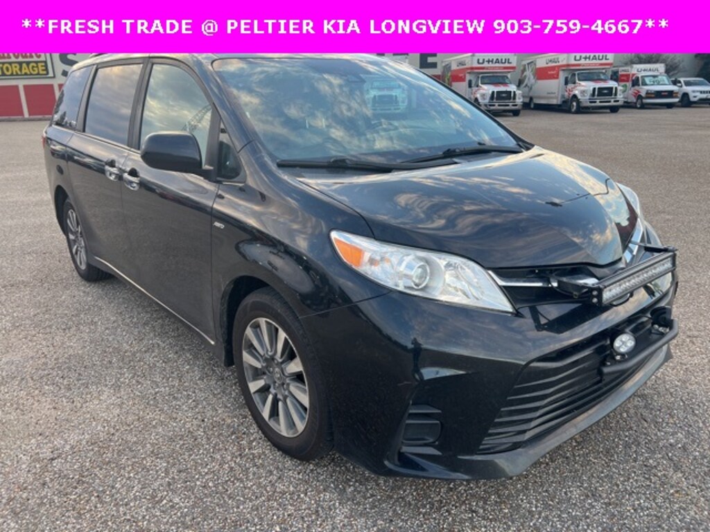 Used 2020 Toyota Sienna LE Minivan/Van