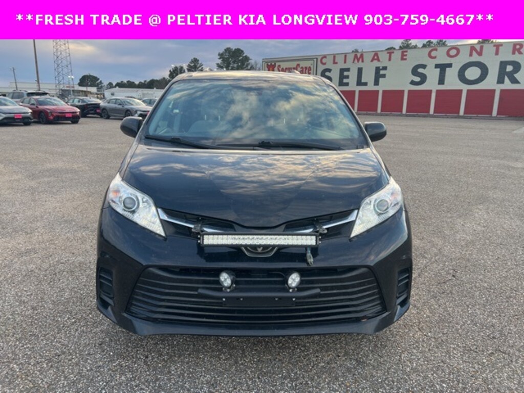 Used 2020 Toyota Sienna LE Minivan/Van