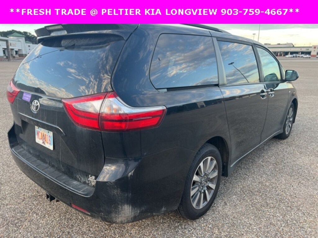 Used 2020 Toyota Sienna LE Minivan/Van