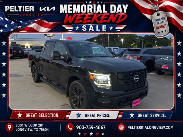 2023 Nissan Titan SV 4X4 Crew Cab's photo