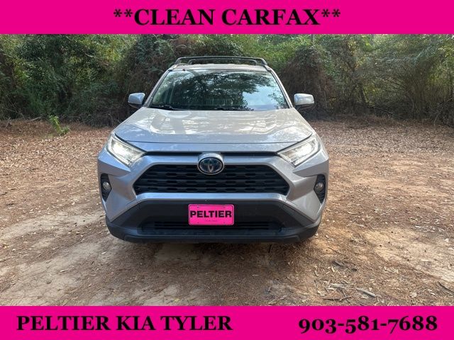 2021 Toyota RAV4 Hybrid XLE photo 2