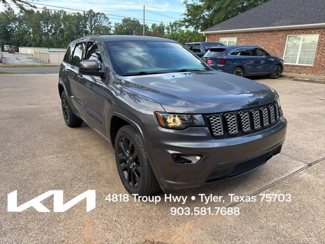 2021 Jeep Grand Cherokee Laredo X's photo