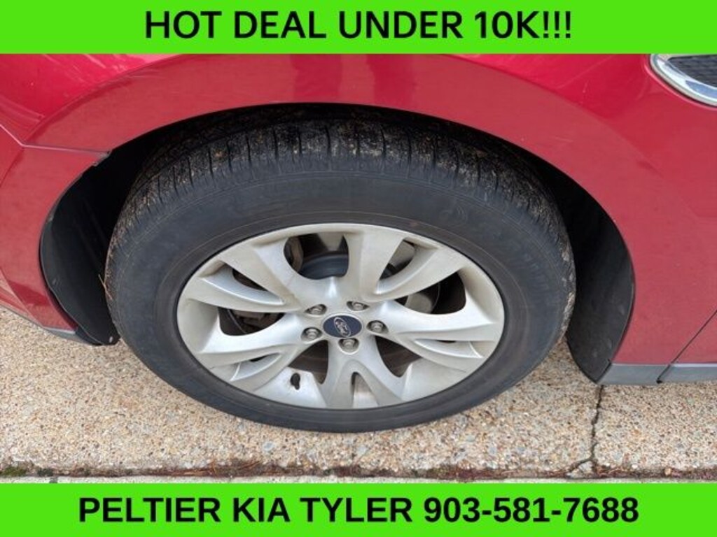 Used 2012 Ford Taurus SEL Sedan