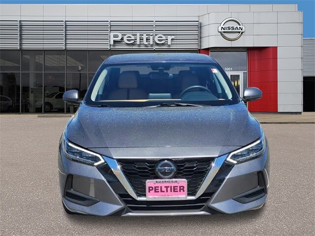 2020 Nissan Sentra SV photo 2