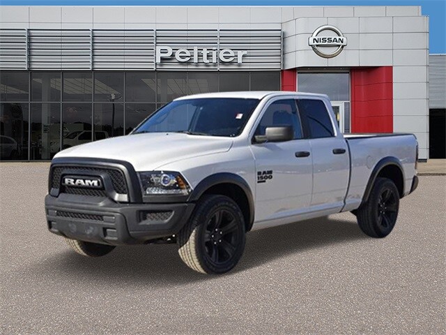 2022 Ram 1500 Classic Warlock photo 3