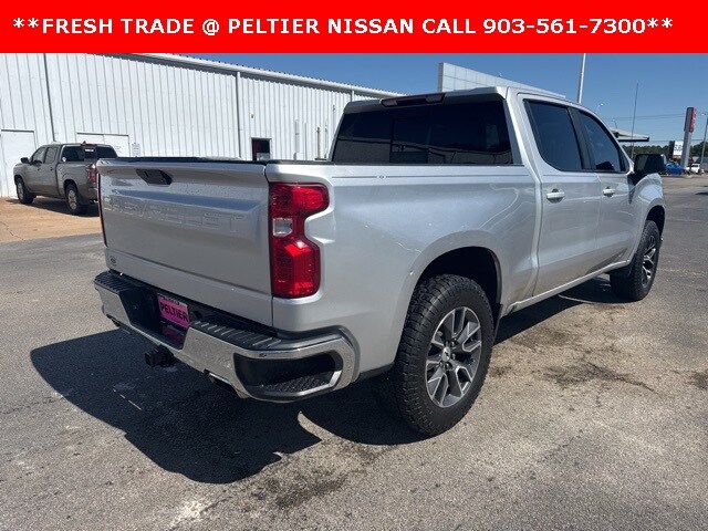 2021 Chevrolet Silverado 1500 LT photo 4