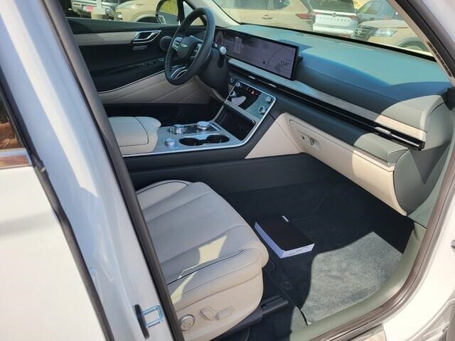 2025 GENESIS GV80 Advanced - Photo 11