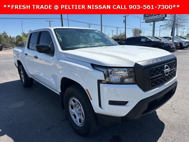 2022 Nissan Frontier S photo 2