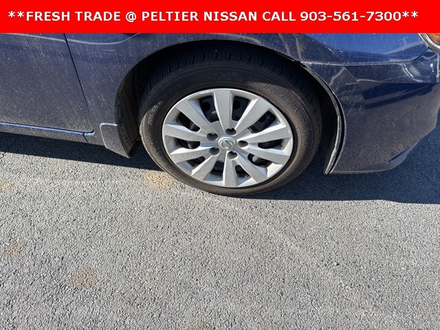 2017 Nissan Sentra S photo 4