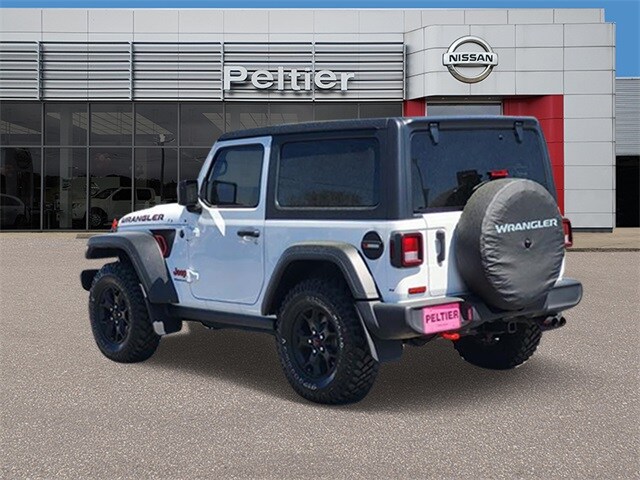 2023 Jeep Wrangler Willys photo 3