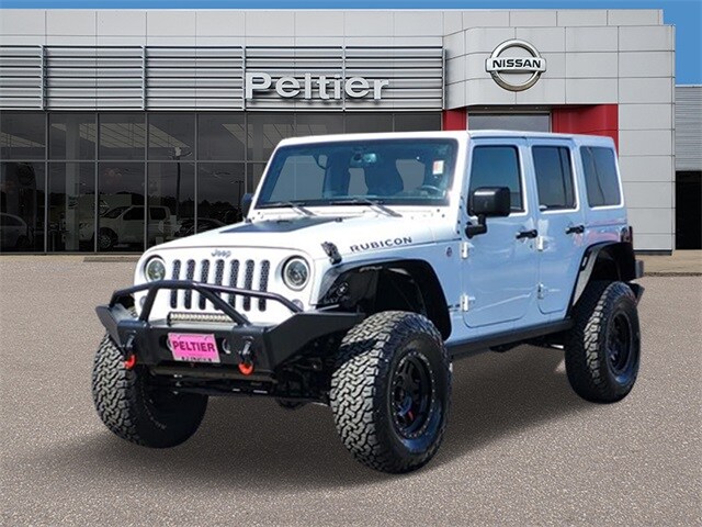 2015 Jeep Wrangler Unlimited Rubicon photo 3