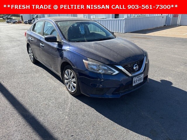 2017 Nissan Sentra S photo 3