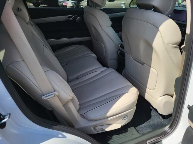 2025 GENESIS GV80 Advanced - Photo 17