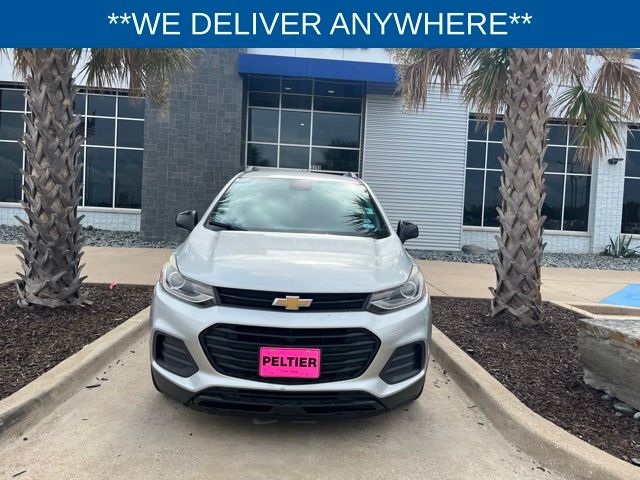 2018 Chevrolet Trax LT photo 2