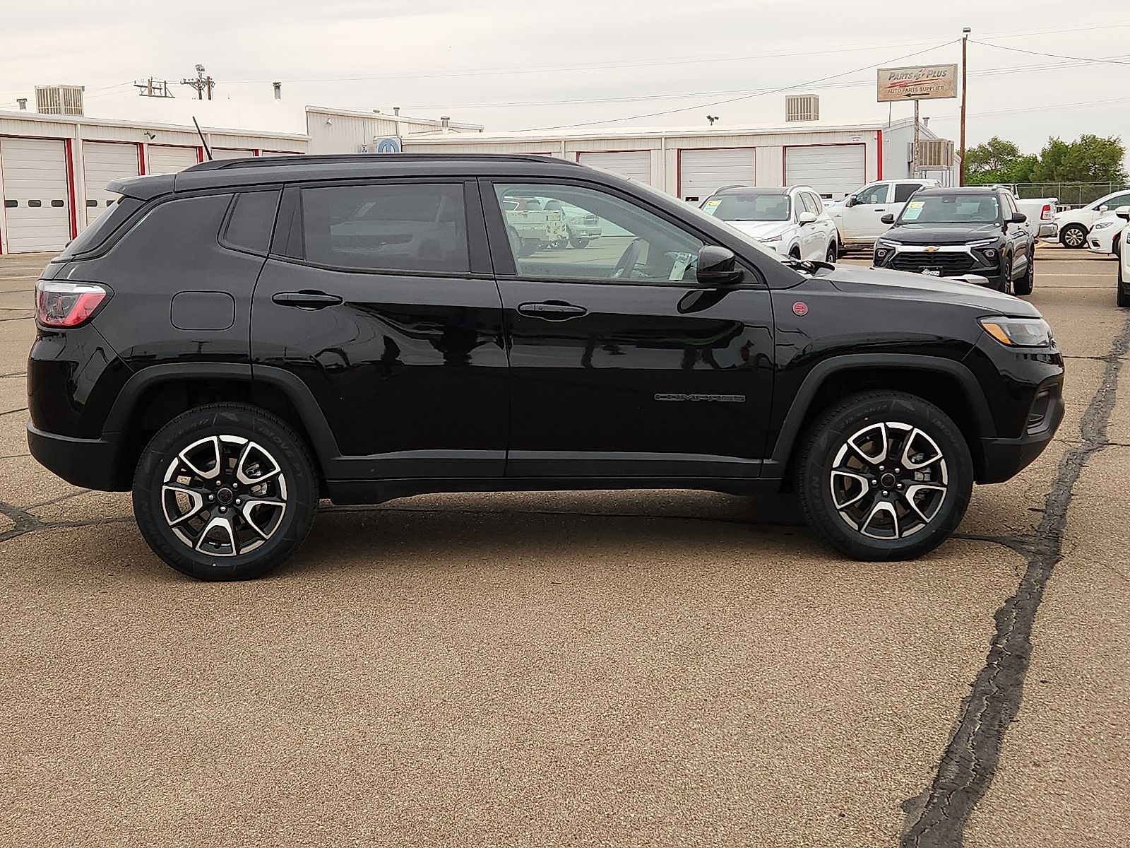 2025 Jeep Compass Trailhawk - Photo 5