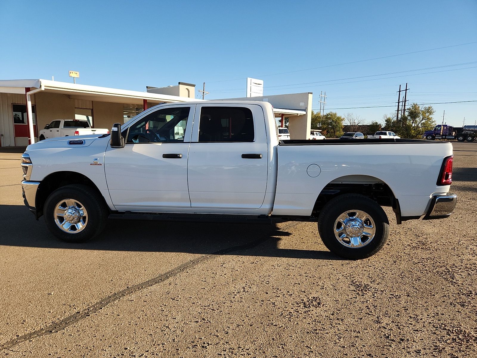 2026 RAM 2500 Tradesman - Photo 2
