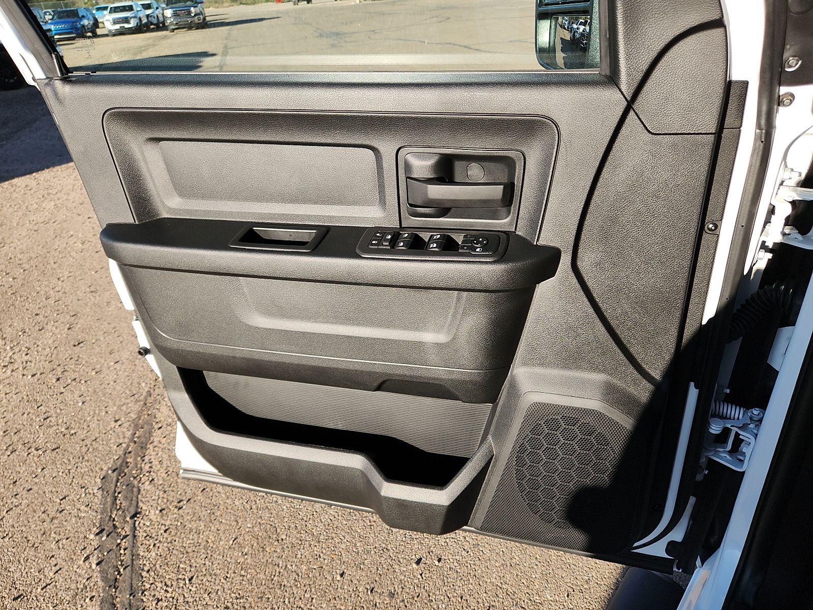 2026 RAM 2500 Tradesman - Photo 15