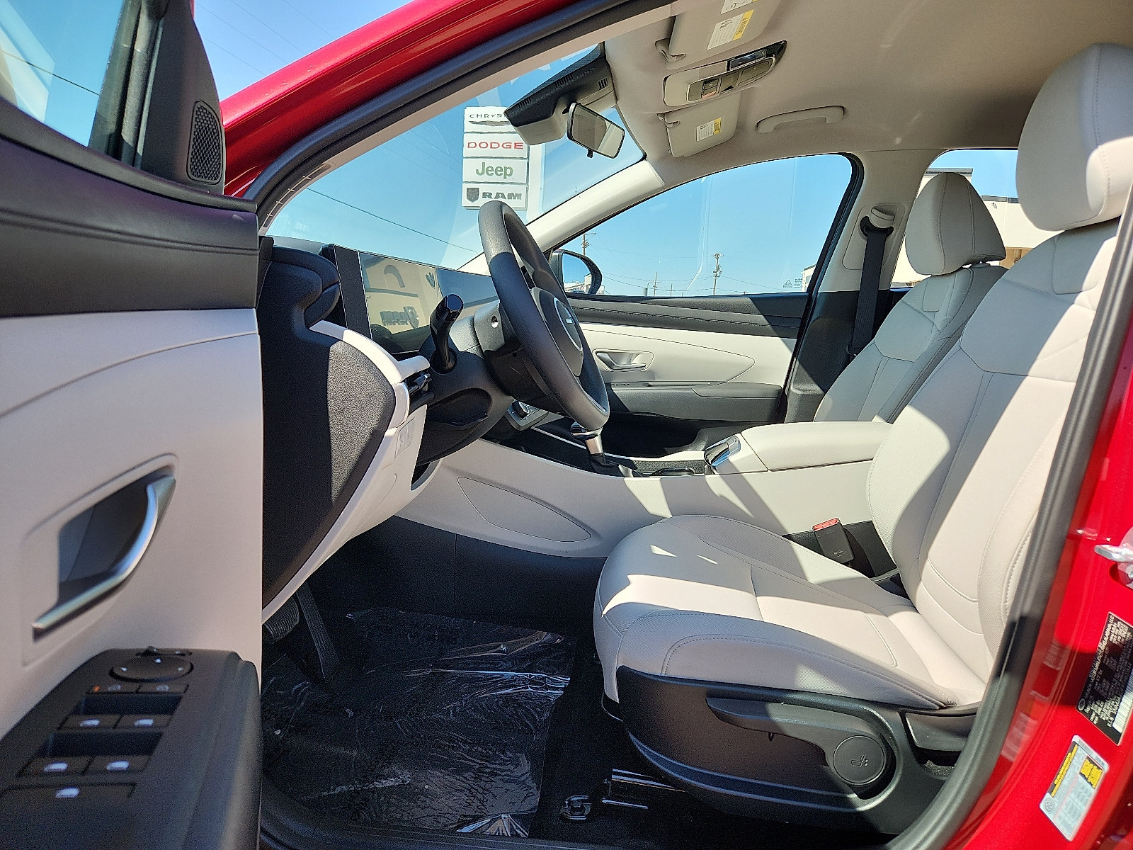 2026 Hyundai Tucson SE - Photo 13