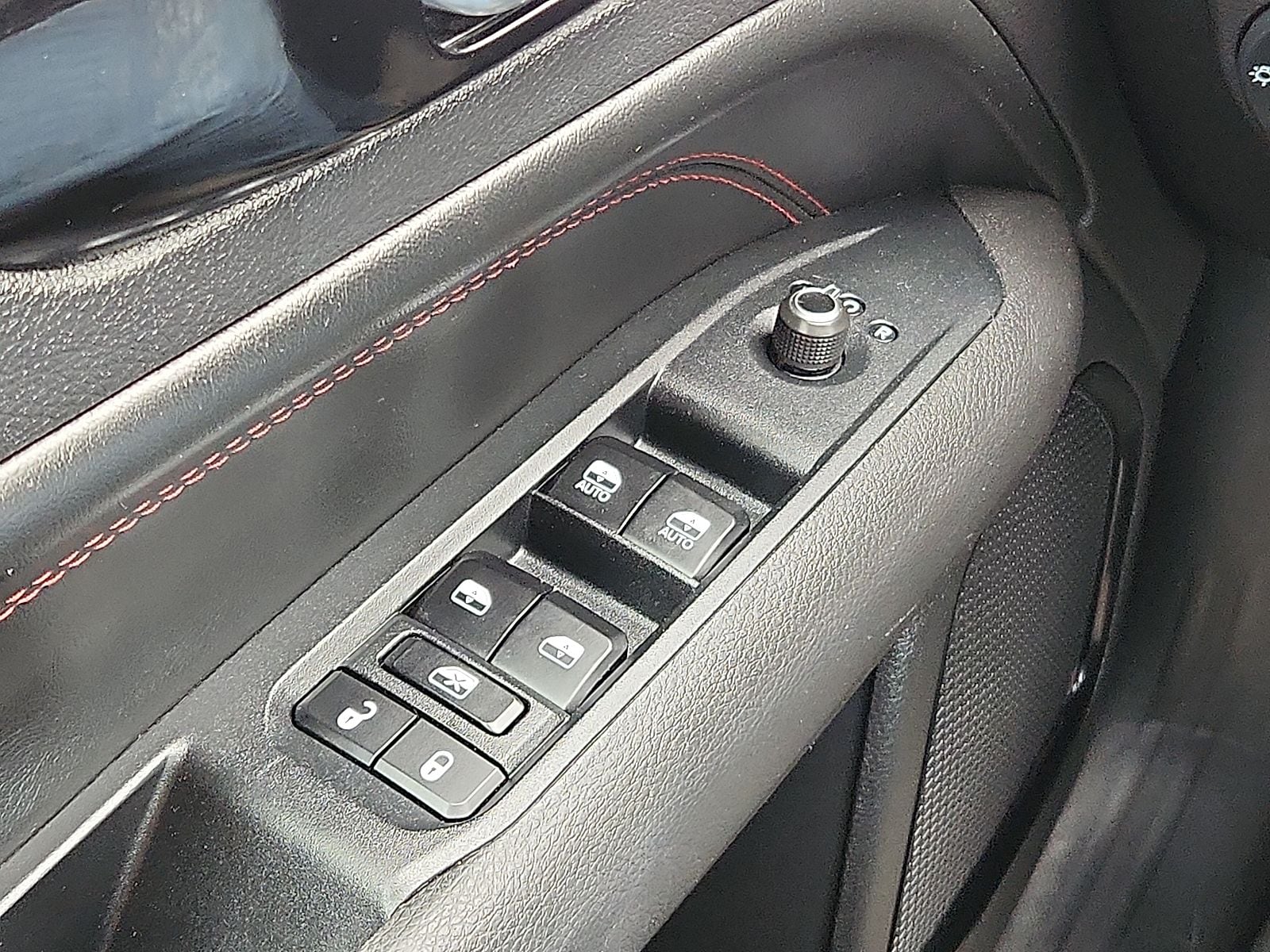 2025 Jeep Compass Trailhawk - Photo 14