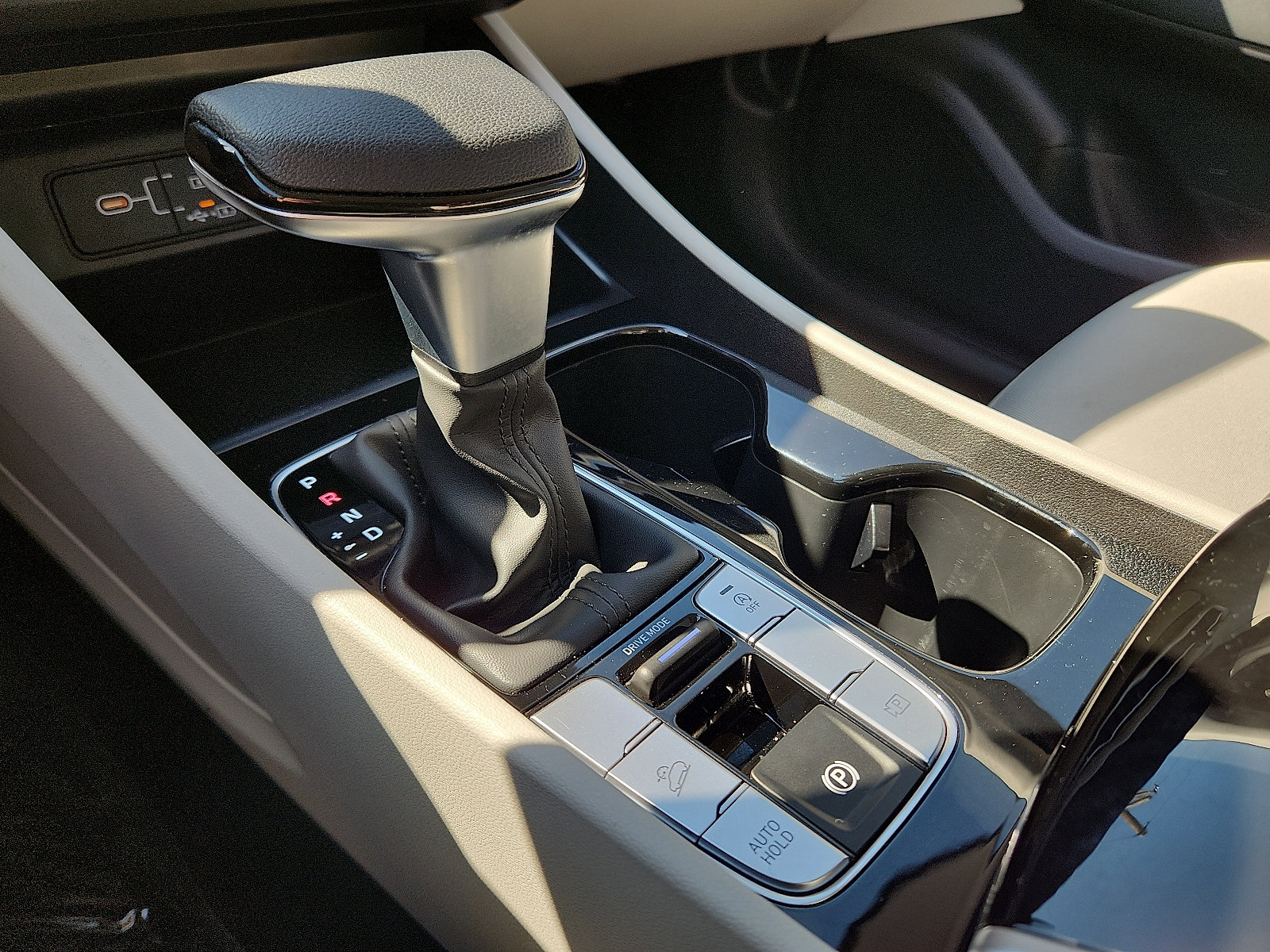 2026 Hyundai Tucson SE - Photo 16