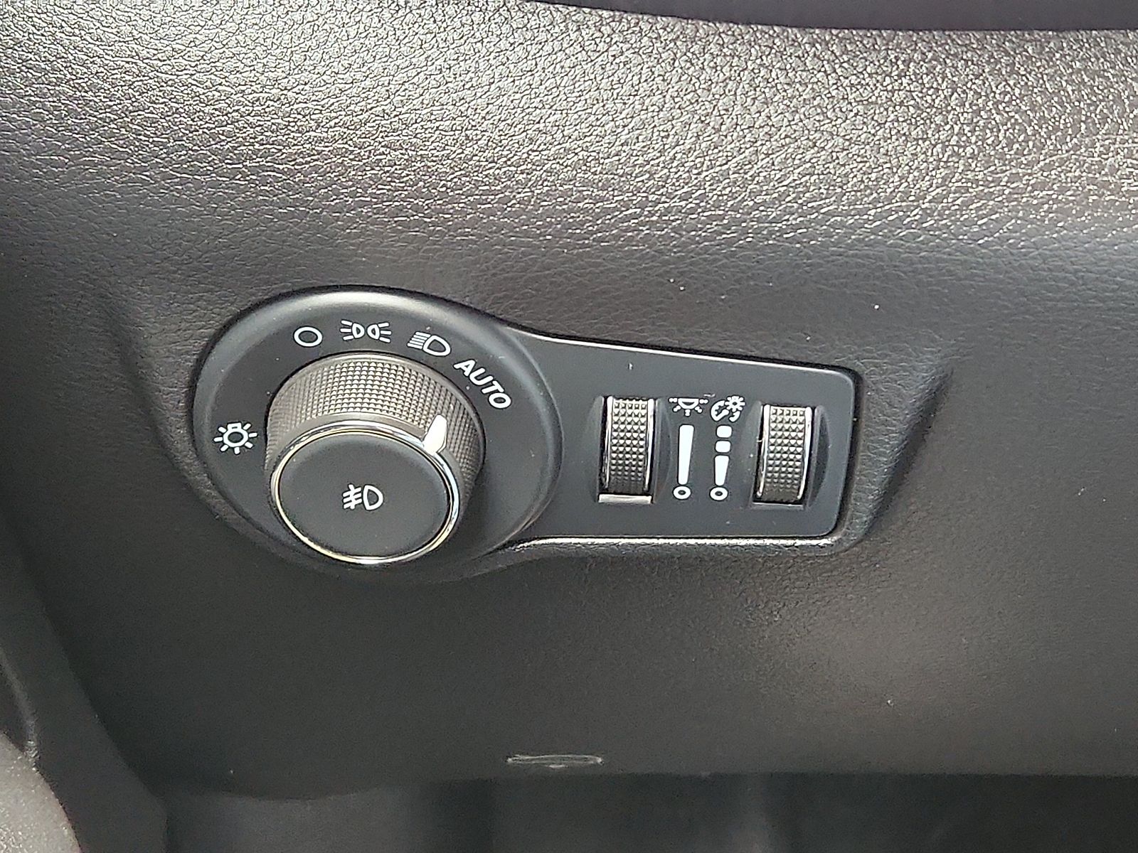 2025 Jeep Compass Trailhawk - Photo 15