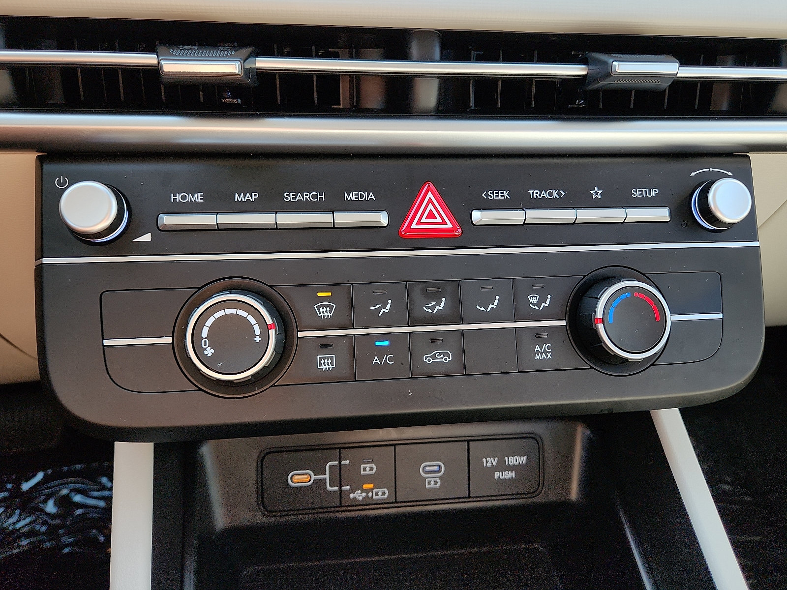 2026 Hyundai Tucson SE - Photo 17