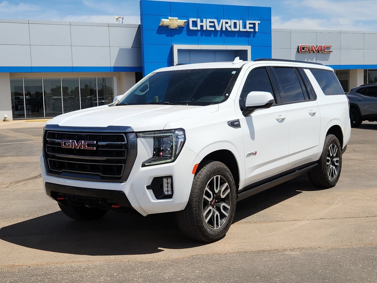 2023 GMC Yukon XL