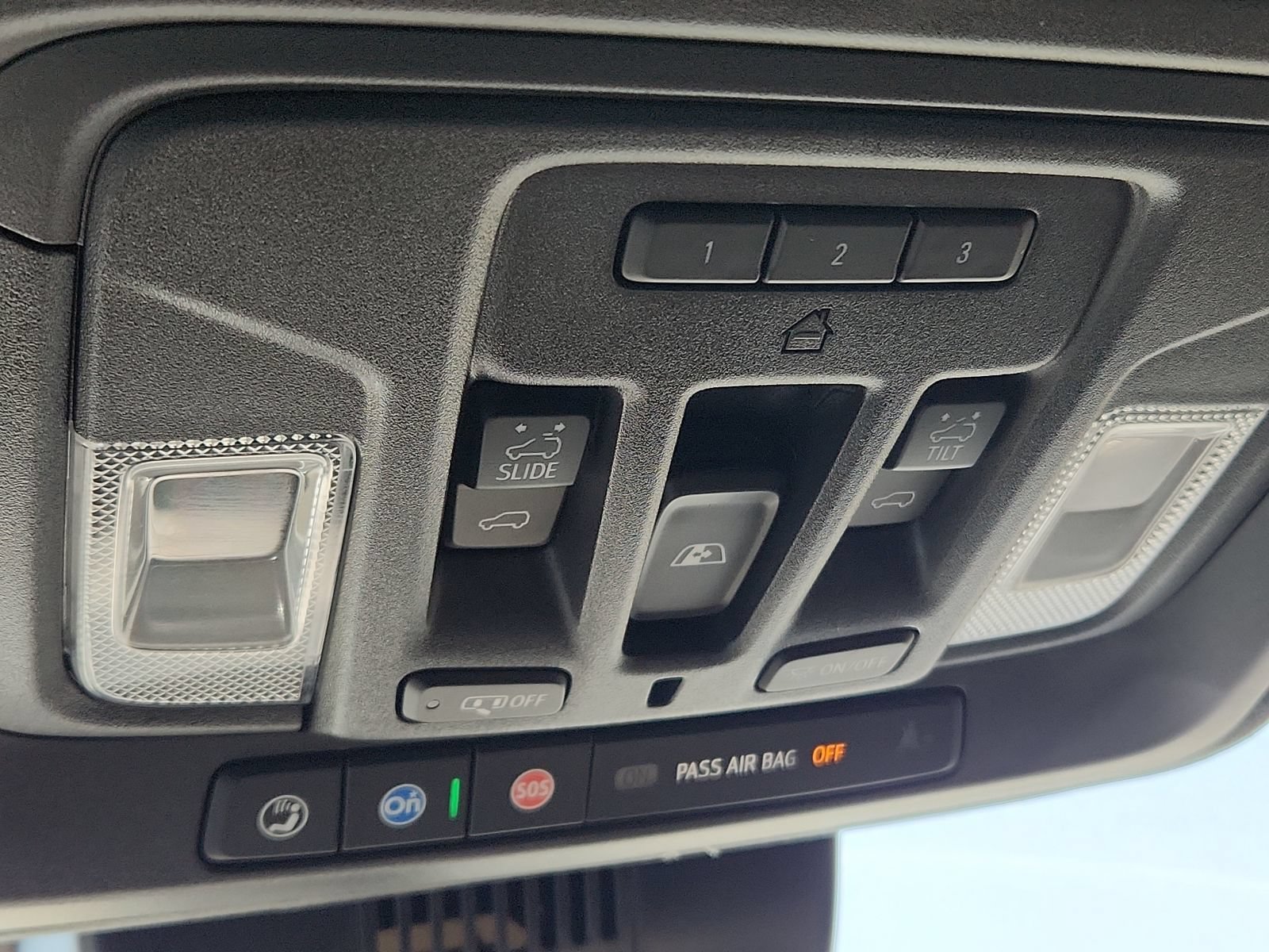 2024 GMC Sierra 1500 AT4X - Photo 16