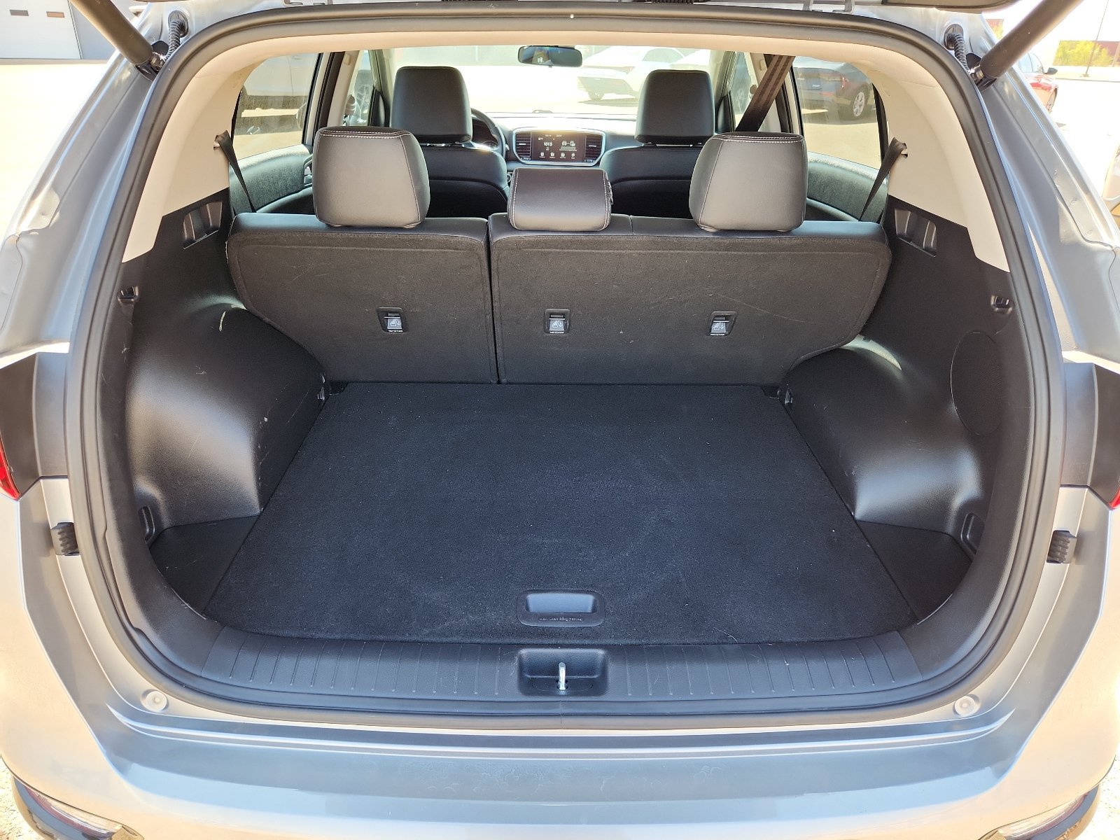 2021 Kia Sportage EX - Photo 6