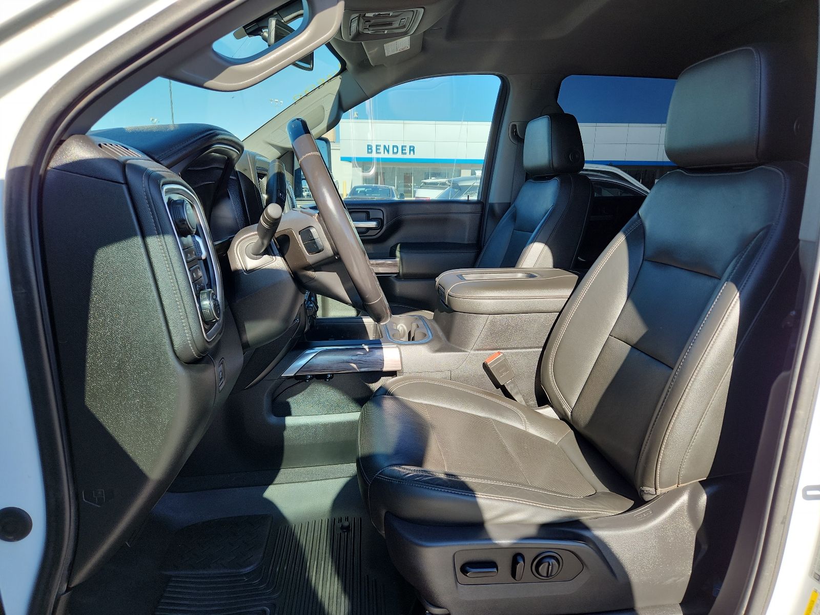 2020 Chevrolet Silverado 2500HD LTZ - Photo 10