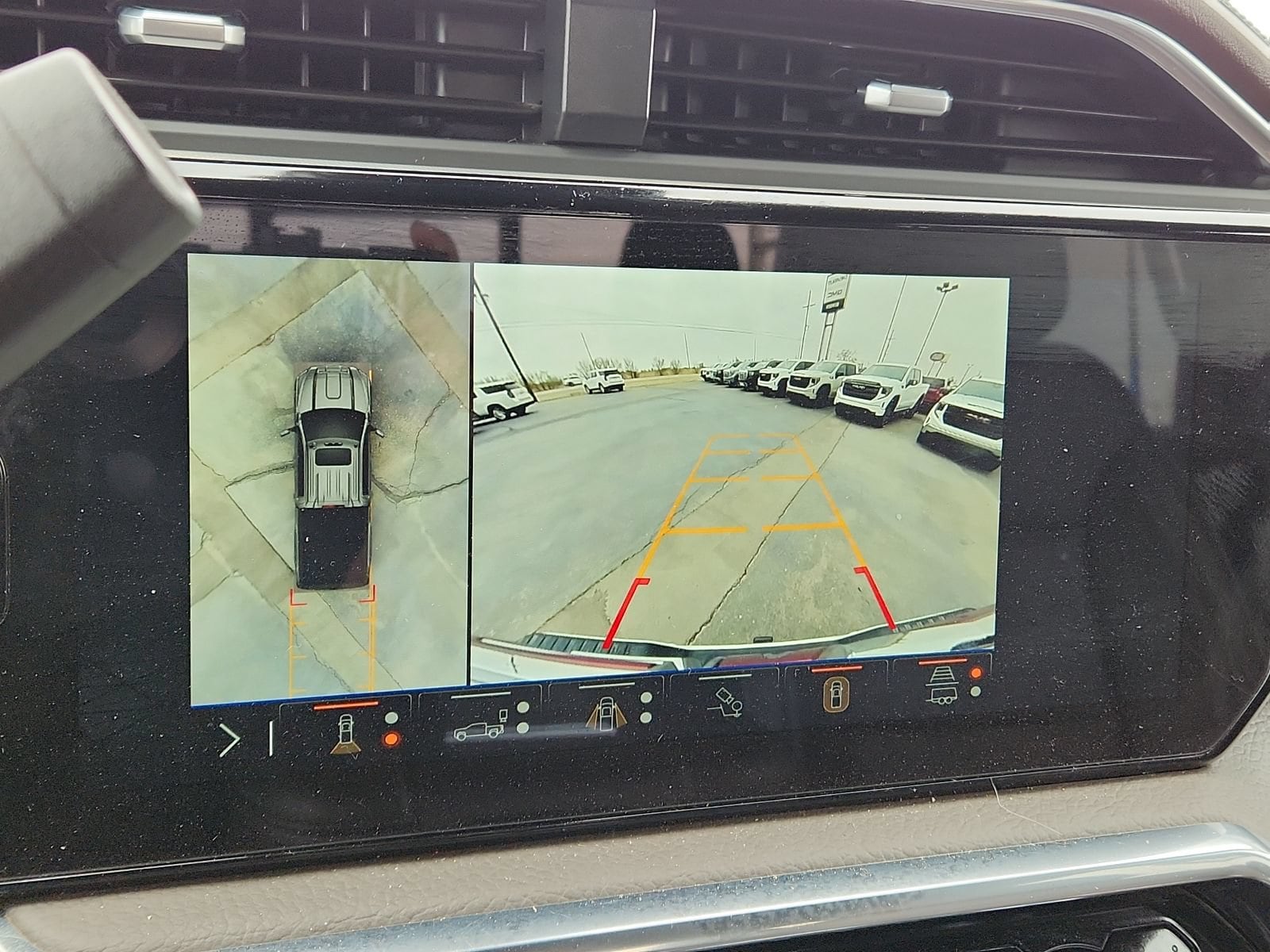 2025 GMC Sierra 2500HD Denali - Photo 13