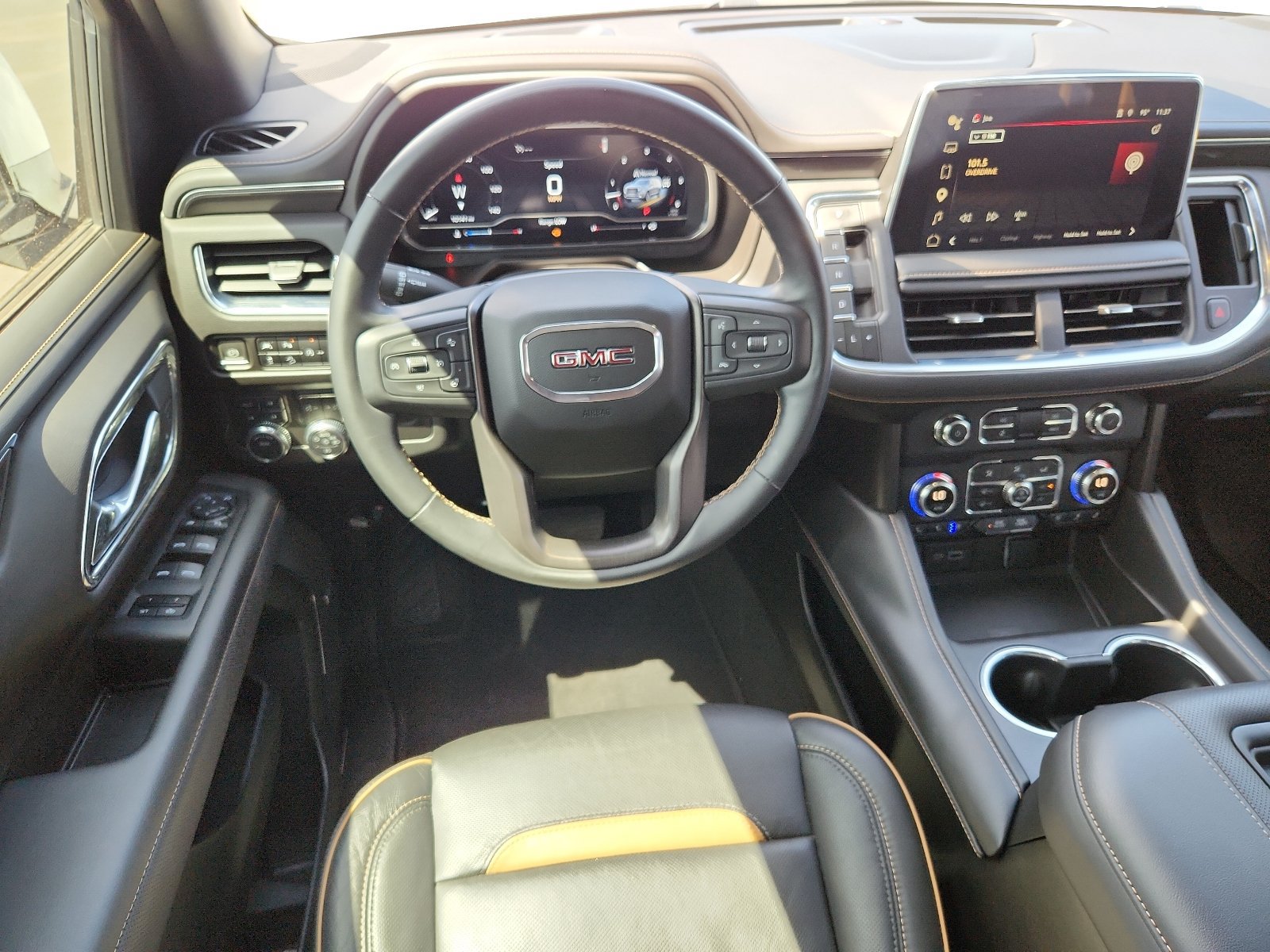 2023 GMC Yukon XL AT4 - Photo 10