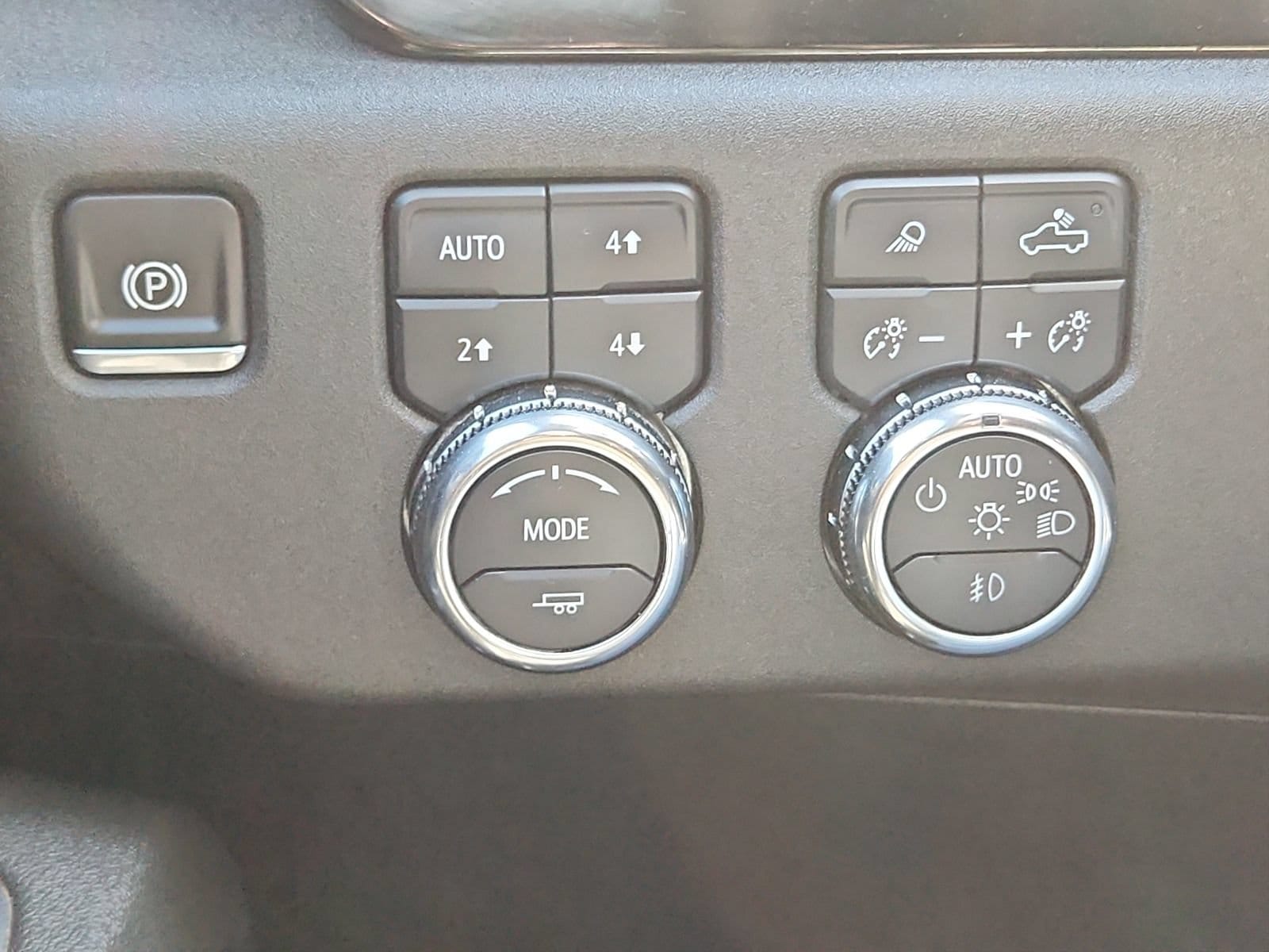 2025 GMC Sierra 2500HD SLT - Photo 15