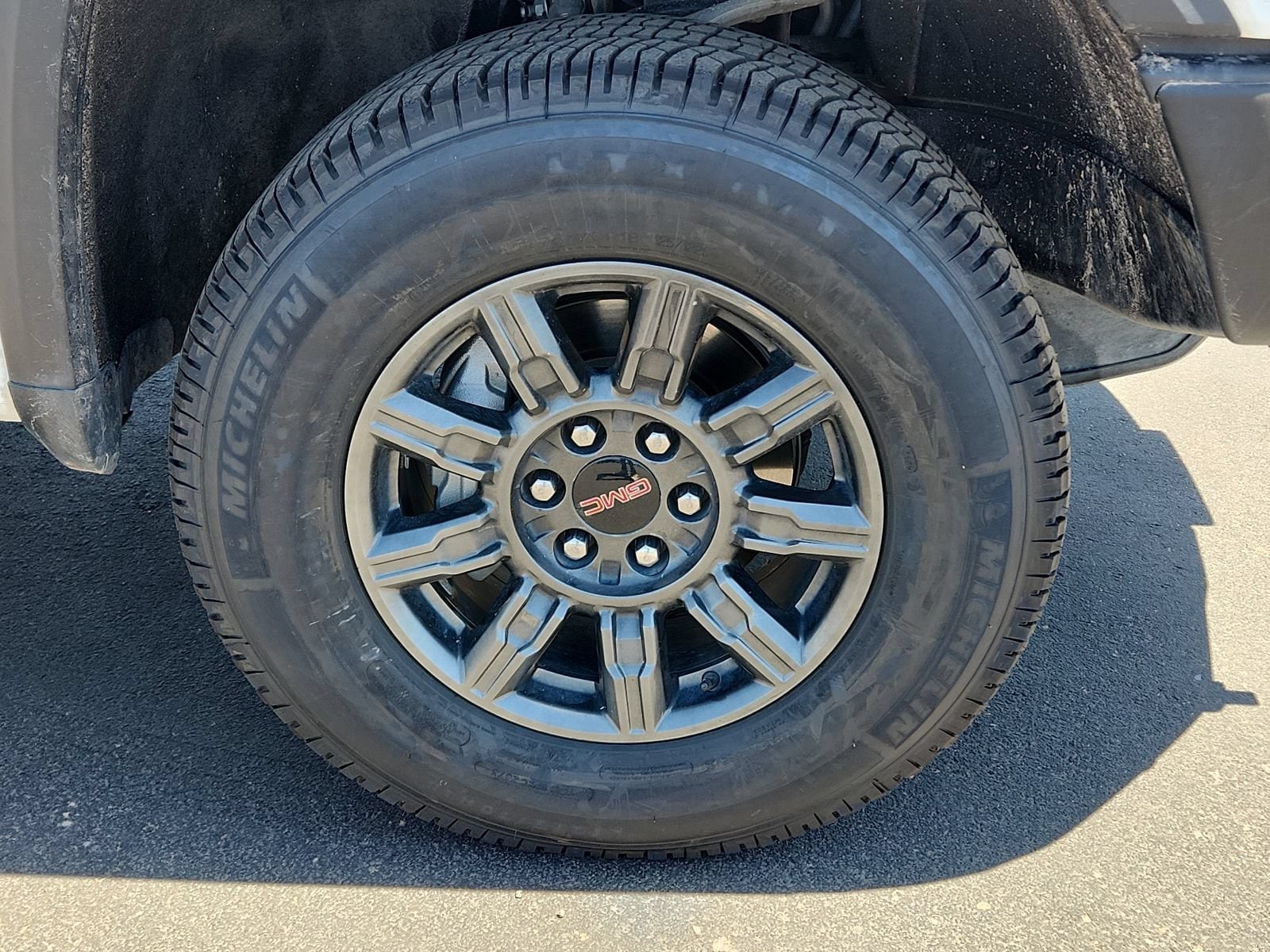 2024 GMC Sierra 1500 AT4X - Photo 7
