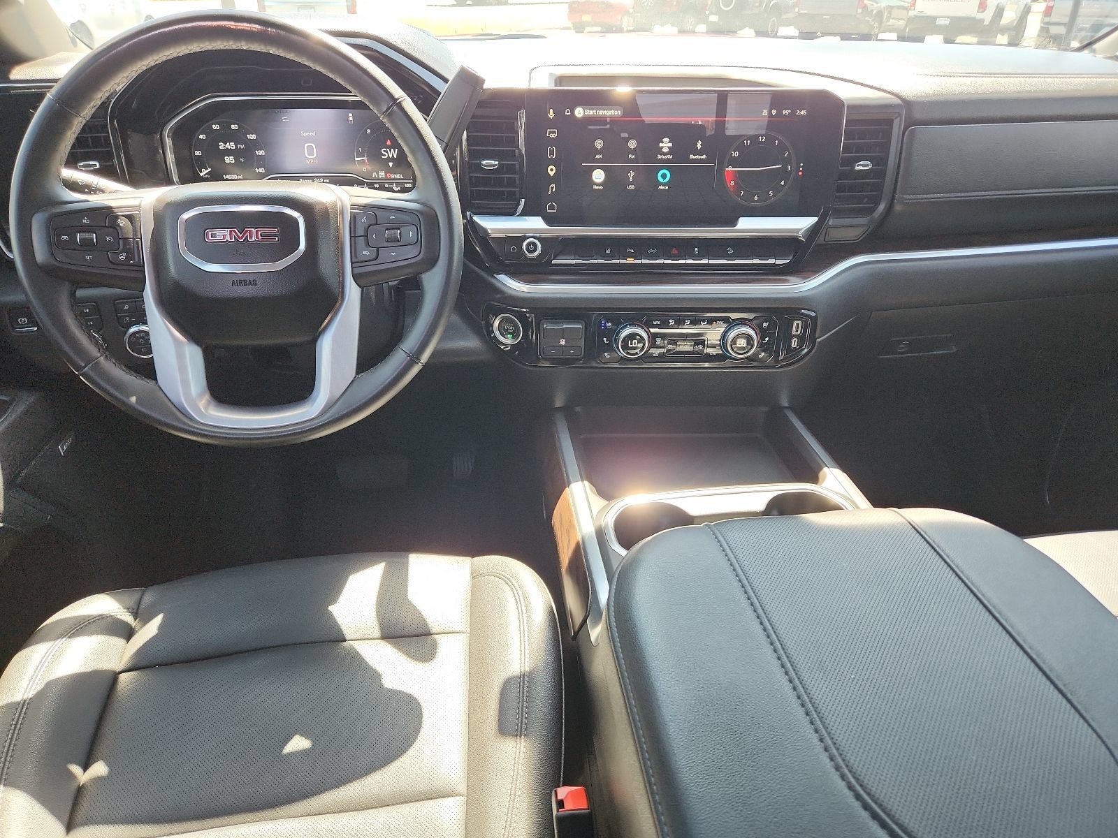 2025 GMC Sierra 2500HD SLT - Photo 10