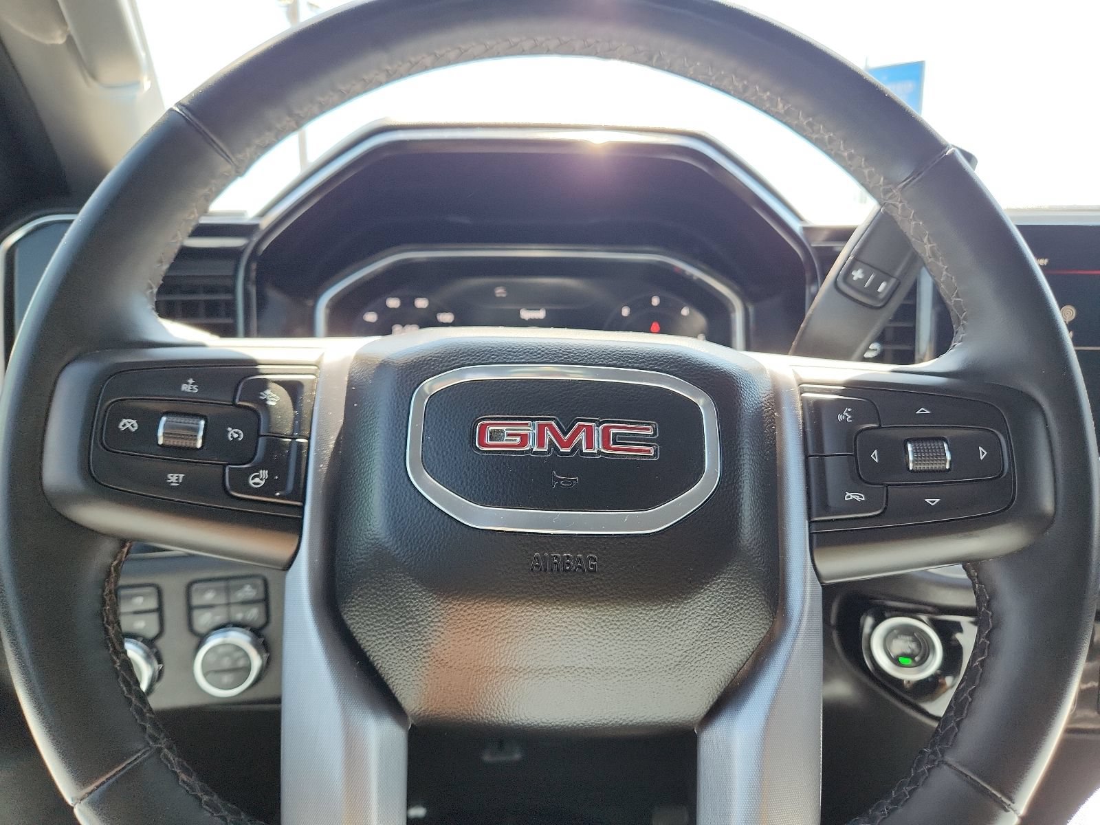 2025 GMC Sierra 2500HD SLT - Photo 18