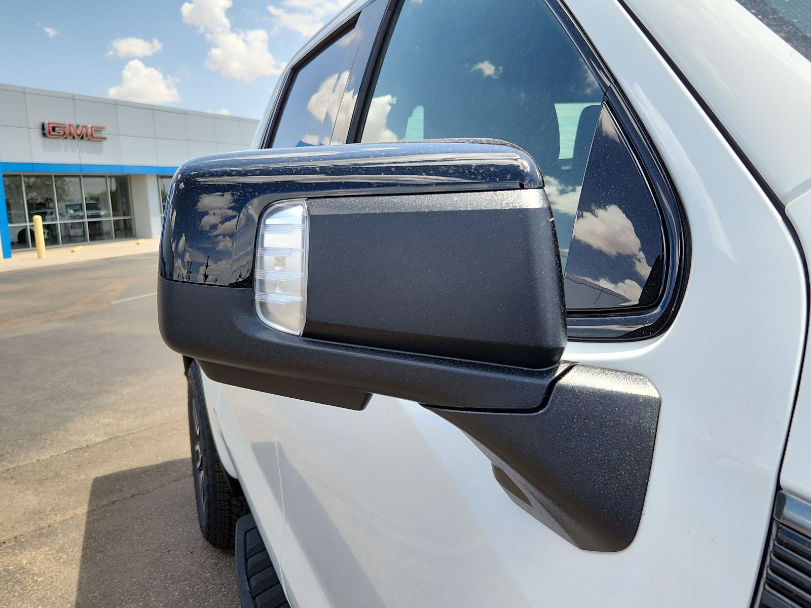 2026 GMC Sierra 1500 AT4 - Photo 8